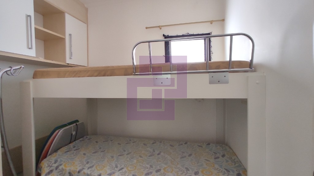 Venda de Apartamentos / Padrão na cidade de Guarujá
