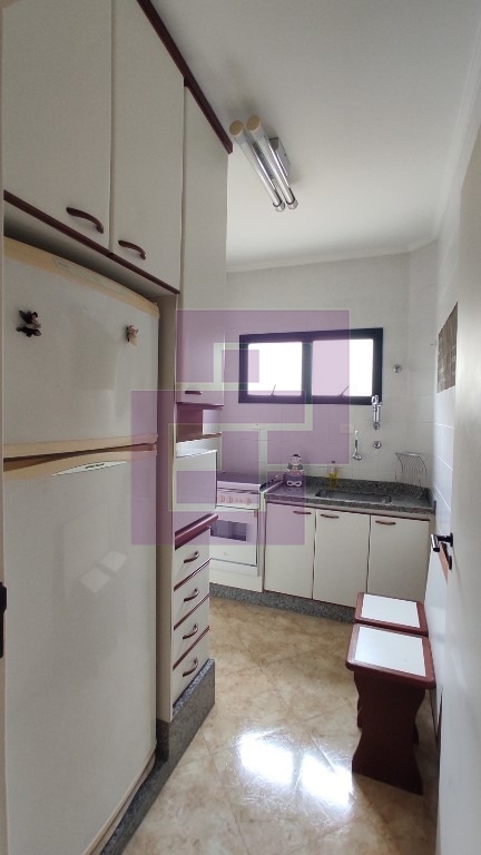 Venda de Apartamentos / Padrão na cidade de Guarujá