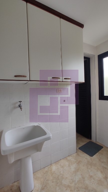 Venda de Apartamentos / Padrão na cidade de Guarujá