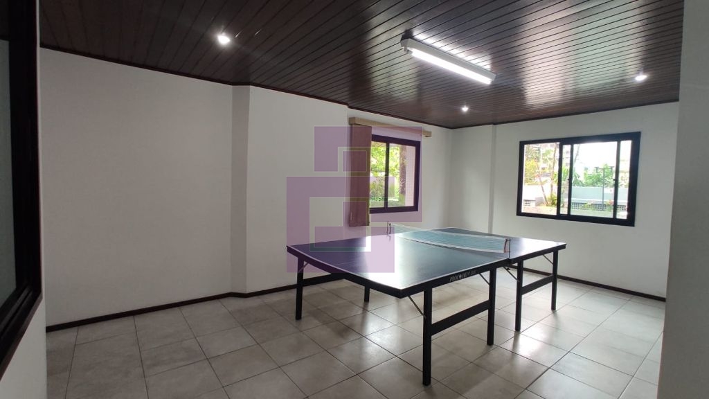 Venda de Apartamentos / Padrão na cidade de Guarujá