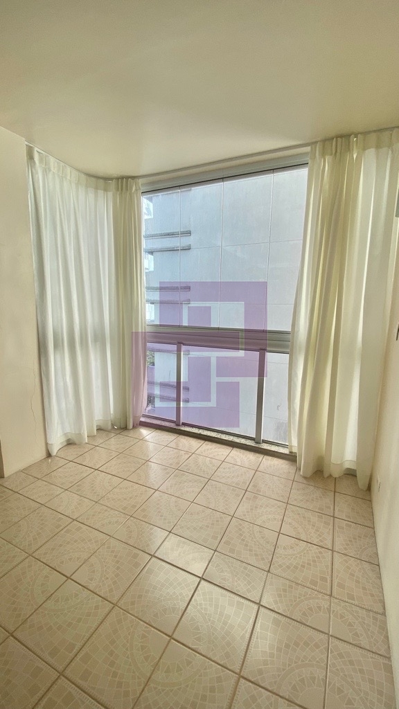 Venda apartamento Pitangueiras