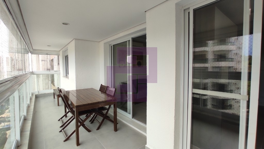 Venda de apartamentos / padrão na cidade de guarujá