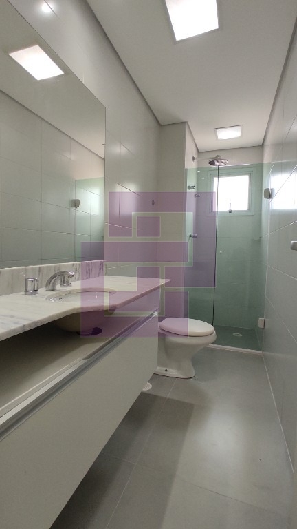 Venda de Apartamentos / Padrão na cidade de Guarujá