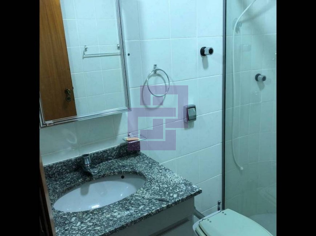 Venda de Apartamentos / Padrão na cidade de Guarujá