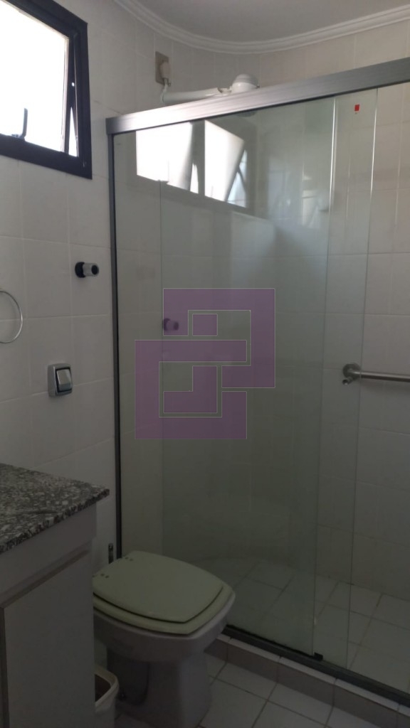 Venda de Apartamentos / Padrão na cidade de Guarujá