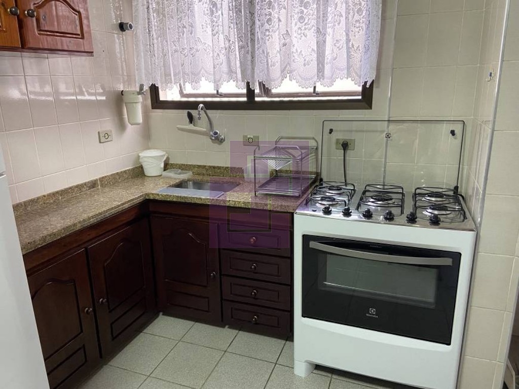 Venda de Apartamentos / Padrão na cidade de Guarujá