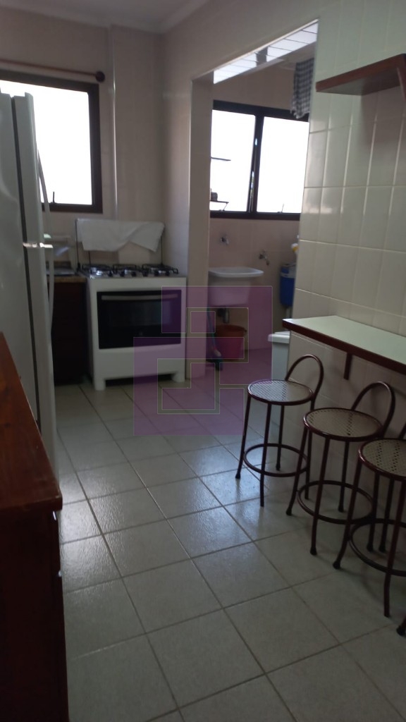Venda de Apartamentos / Padrão na cidade de Guarujá