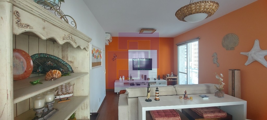 Venda de Apartamentos / Padrão na cidade de Guarujá
