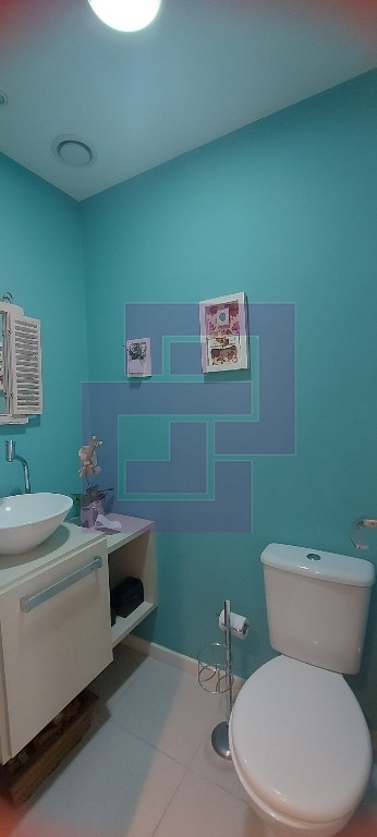 Venda de Apartamentos / Padrão na cidade de Guarujá