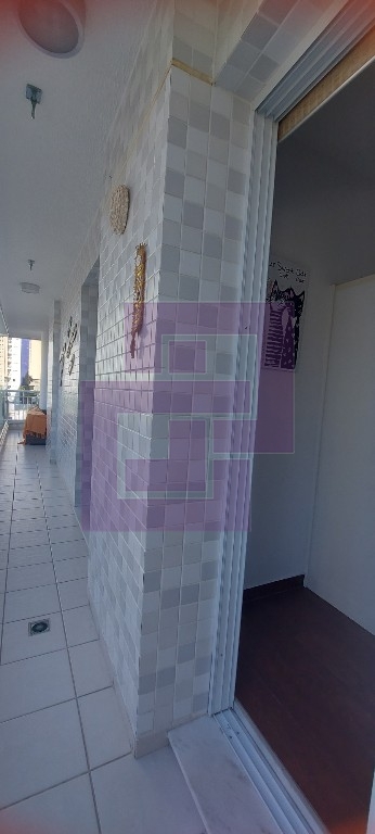 Venda de Apartamentos / Padrão na cidade de Guarujá