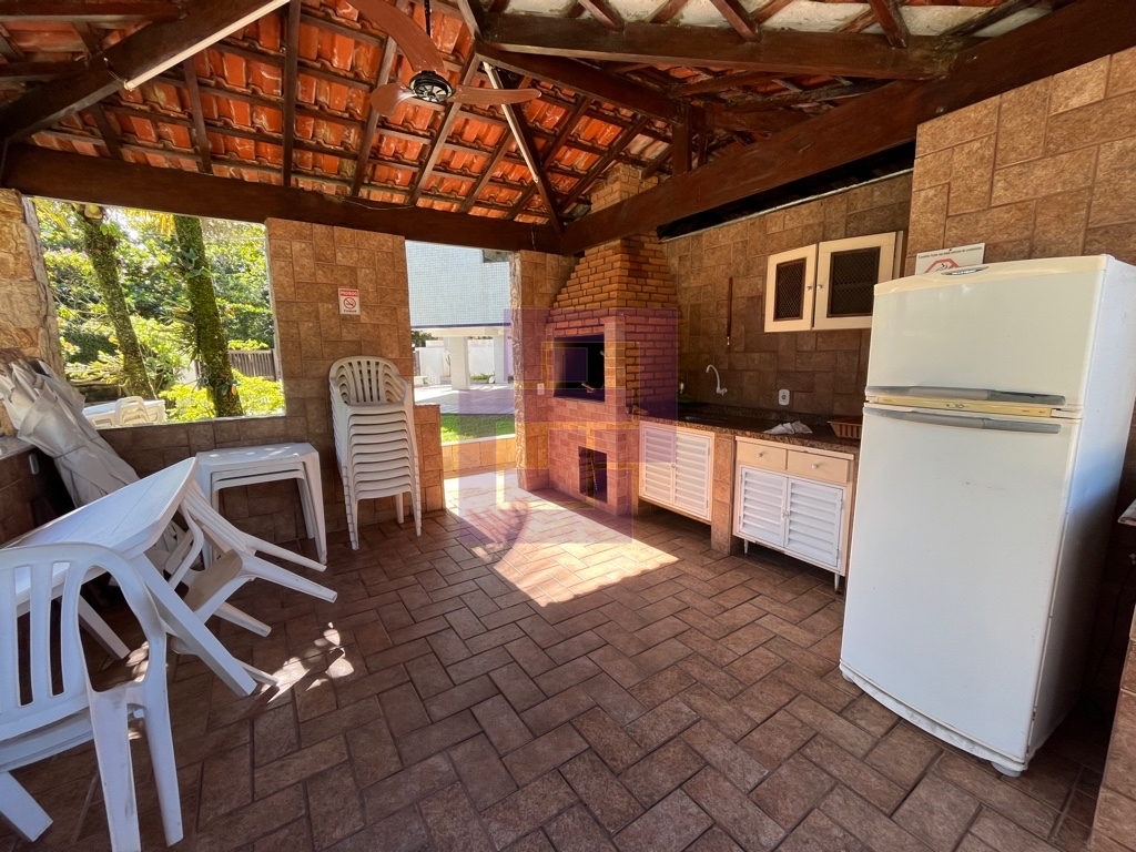 Apartamento no Tombo, todo reformado!