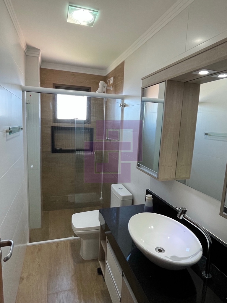 Apartamento no Tombo, todo reformado!