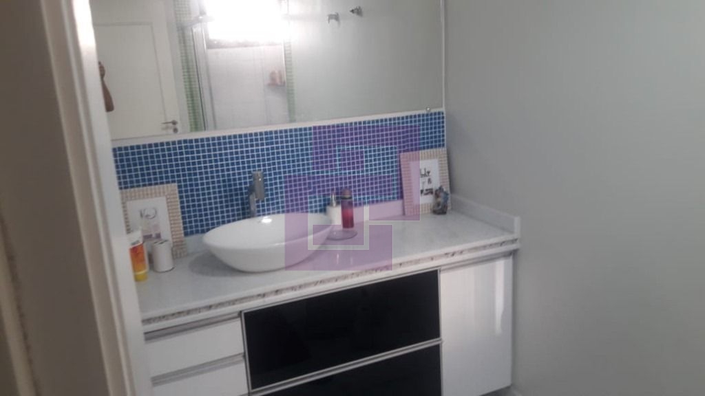 Venda de Apartamentos / Padrão na cidade de Guarujá