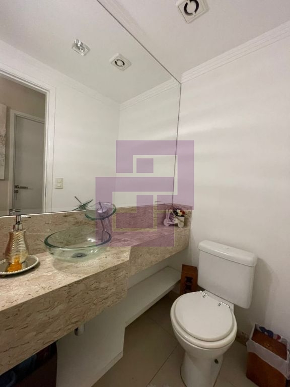 Venda de Apartamentos / Padrão na cidade de Guarujá