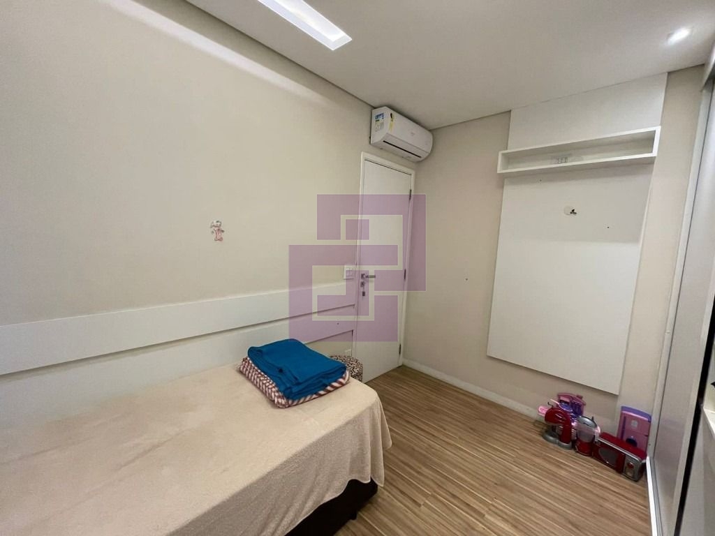 Venda de Apartamentos / Padrão na cidade de Guarujá