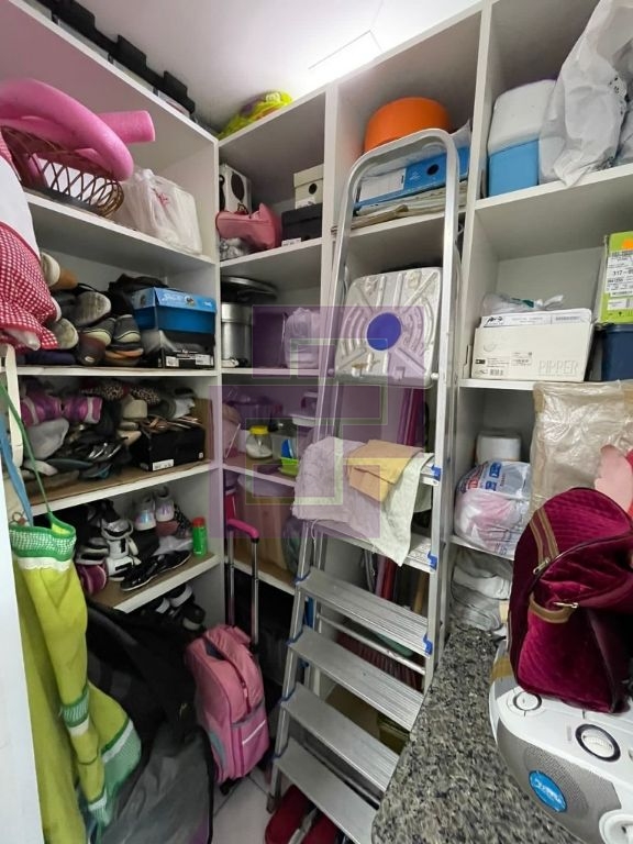 Venda de Apartamentos / Padrão na cidade de Guarujá