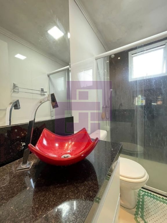 Venda de Apartamentos / Padrão na cidade de Guarujá