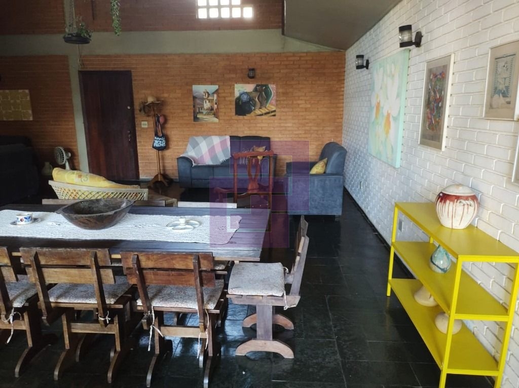 Venda de Casas / Sobrado na cidade de Guarujá