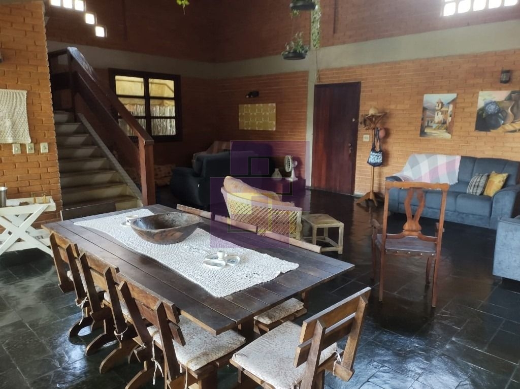 Venda de Casas / Sobrado na cidade de Guarujá