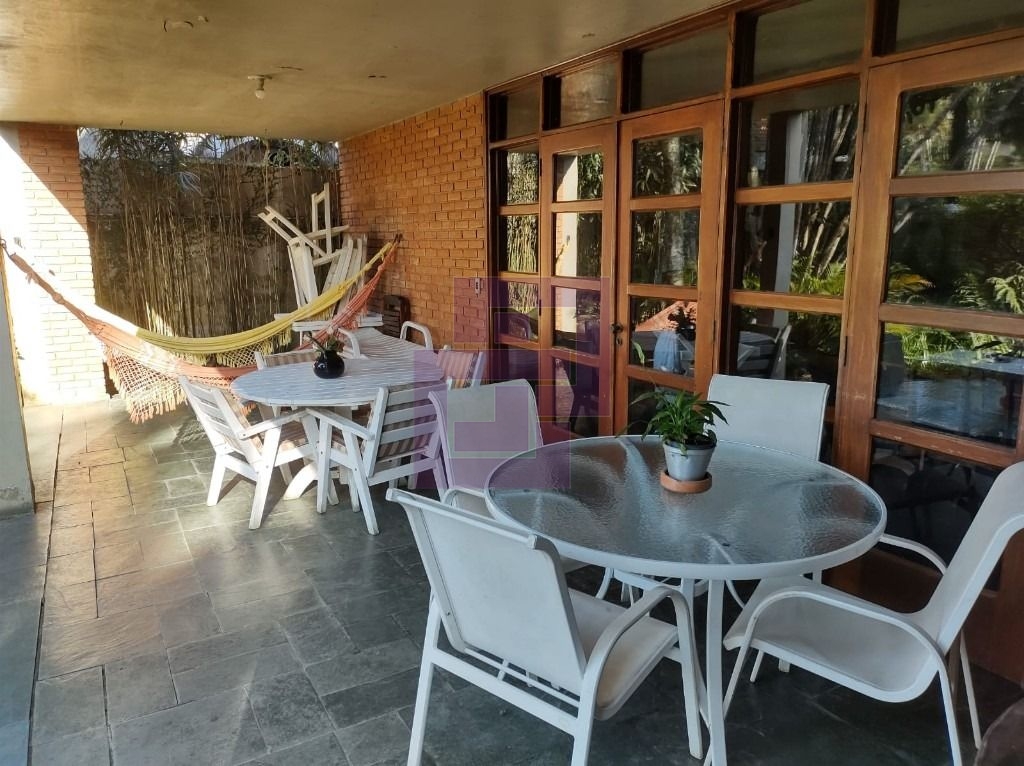 Venda de Casas / Sobrado na cidade de Guarujá
