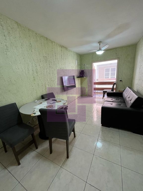 Praia da enseada 50 metros da praia , apartamento com 1 dormitório , 2 banheiros, sala com varanda e possui 2 elevadores região Carrefour, ótima localização
