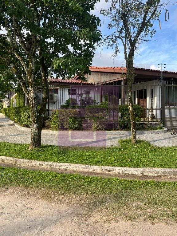 Enseada !!!! Próximo a Praia.