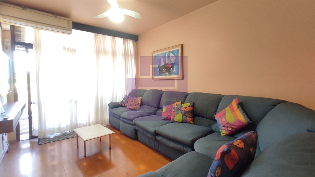 Apartamento na enseada - 50mt da praia!!