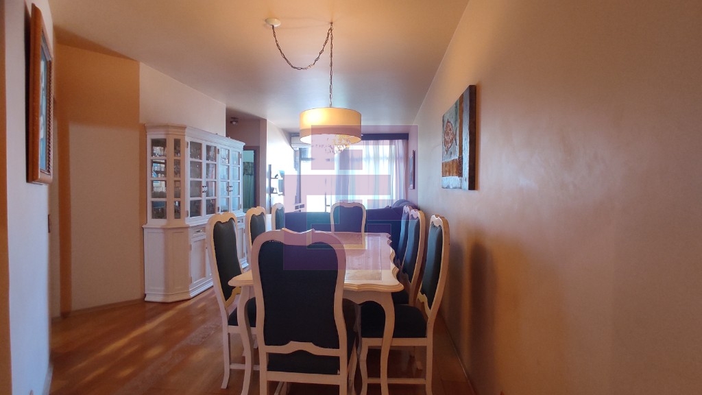Apartamento na enseada - 50mt da praia!!