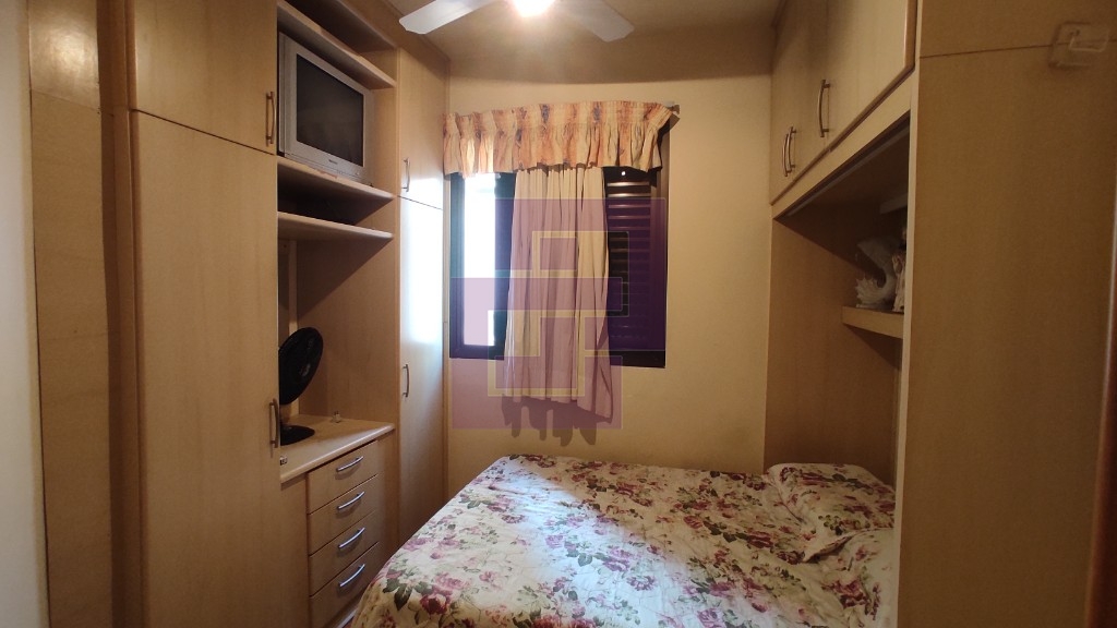 Apartamento na enseada - 50mt da praia!!