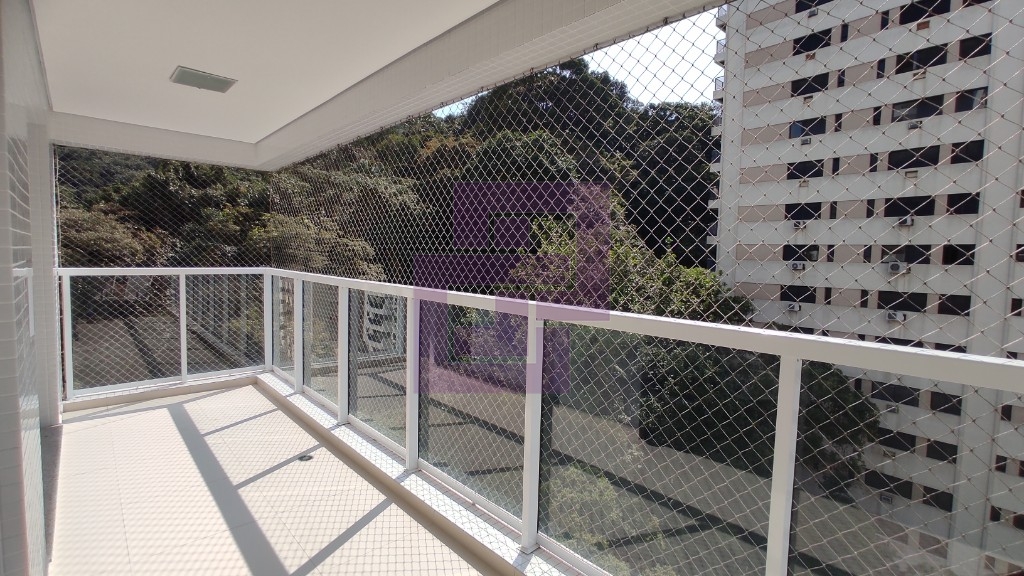 Apartamento com vista para mata atlântica e próximo ao mar!!