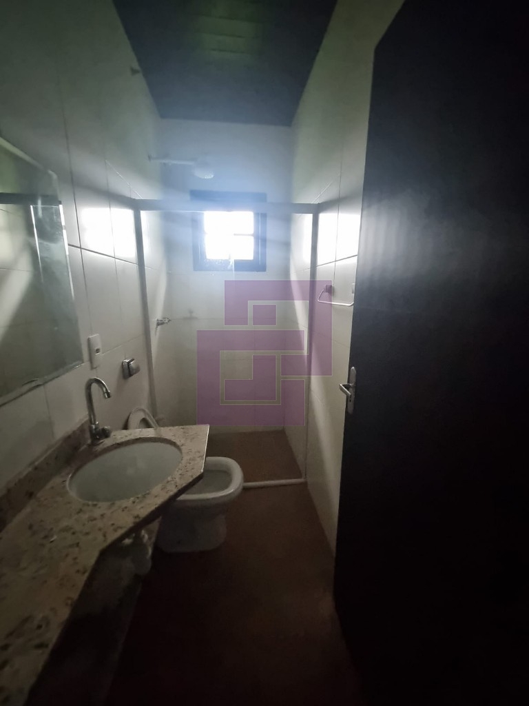 Venda de Casas / Padrão na cidade de Guarujá