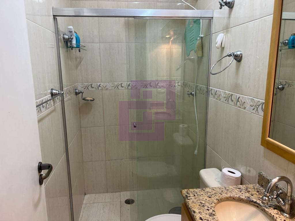 Cobertura com piscina e churrasqueira