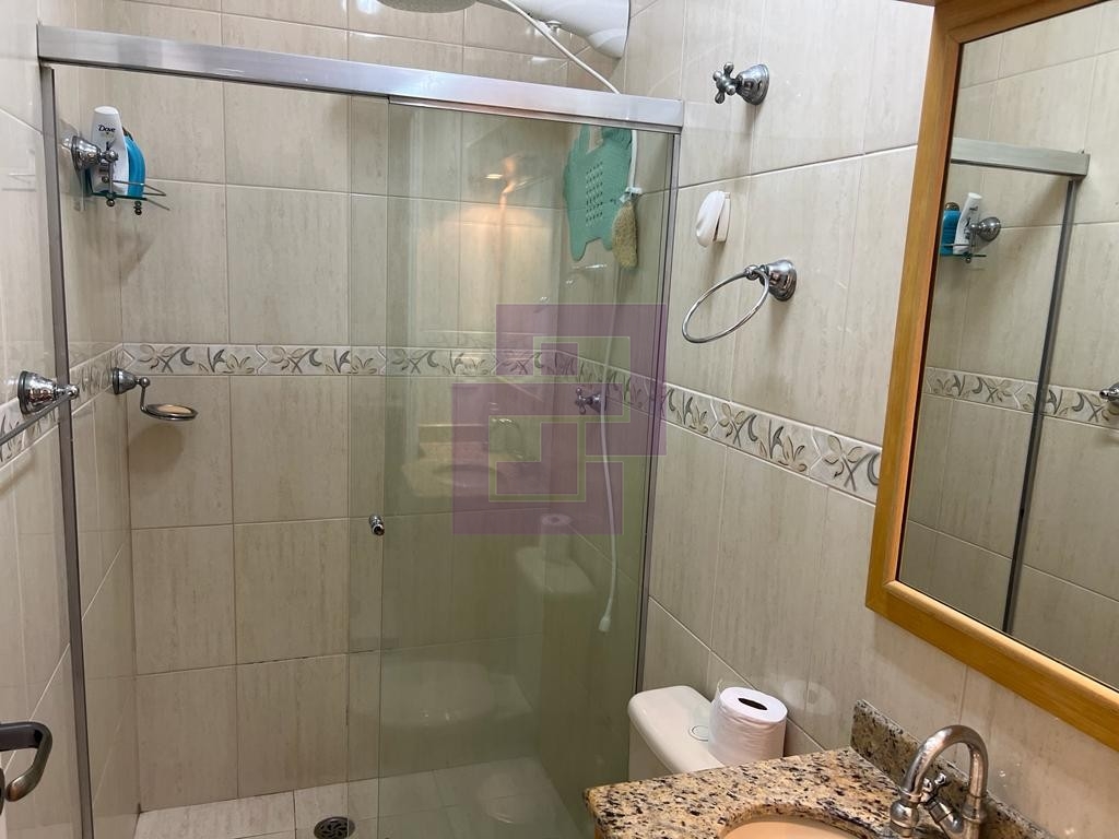 Cobertura com piscina e churrasqueira