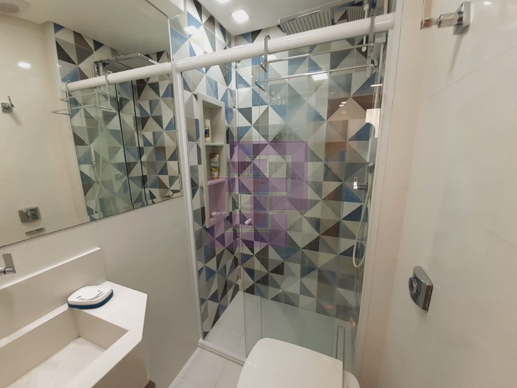 Venda de Apartamentos / Padrão na cidade de Guarujá