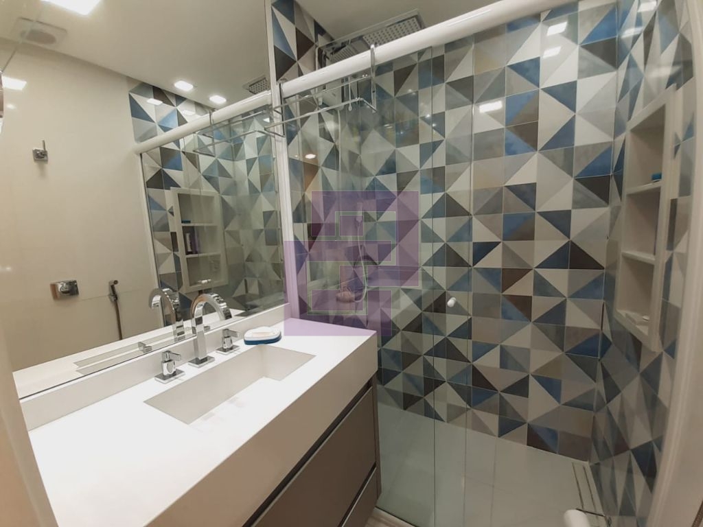 Venda de Apartamentos / Padrão na cidade de Guarujá