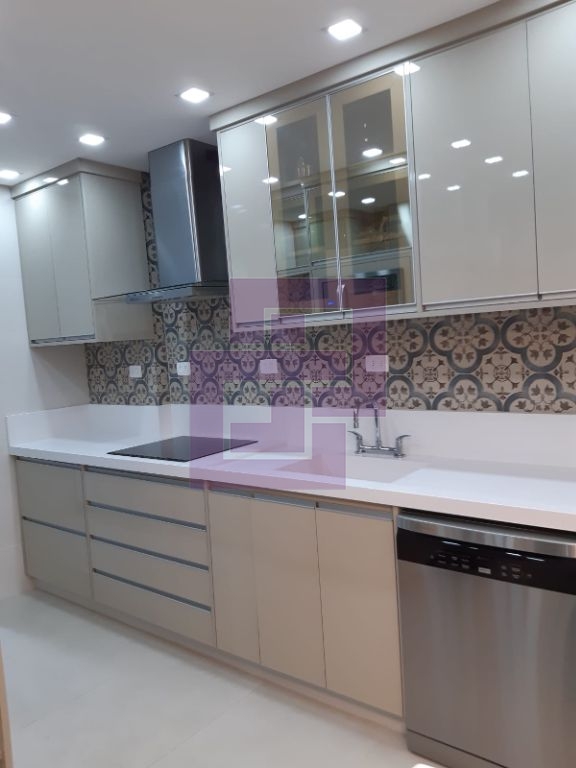 Venda de apartamentos / padrão na cidade de guarujá