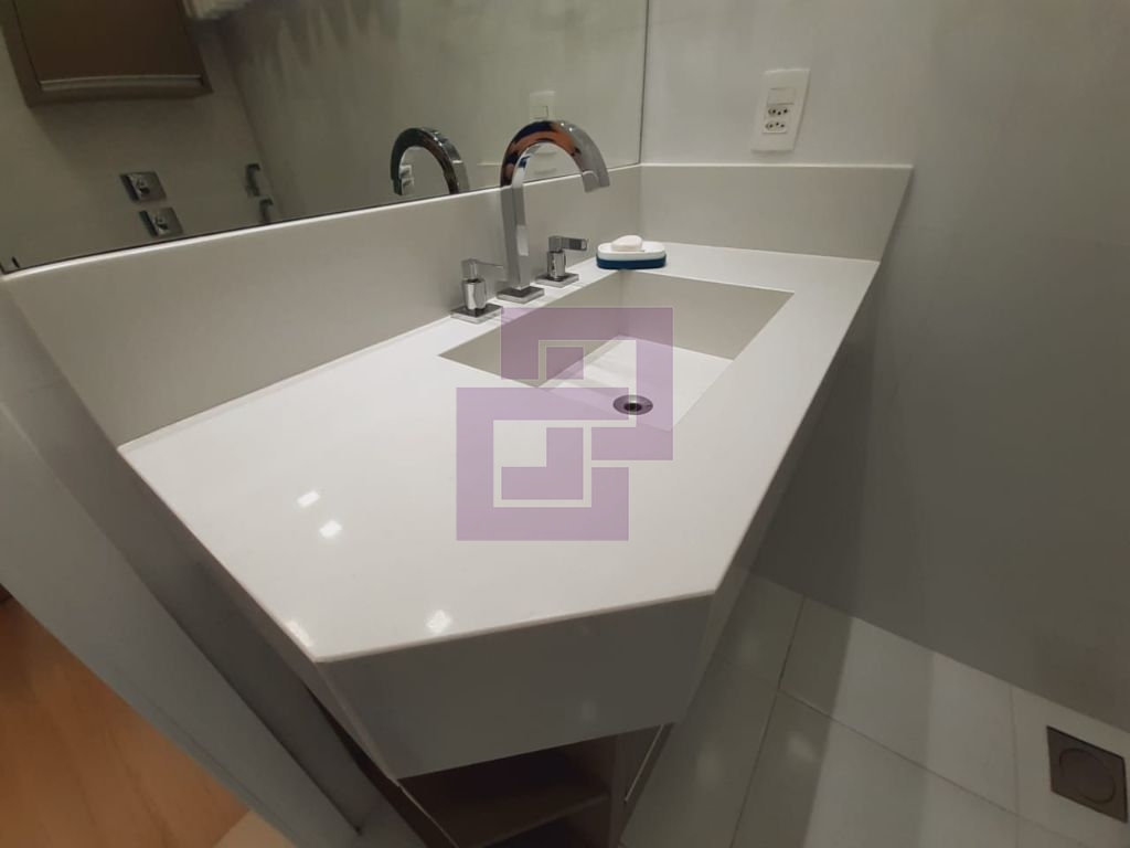 Venda de Apartamentos / Padrão na cidade de Guarujá