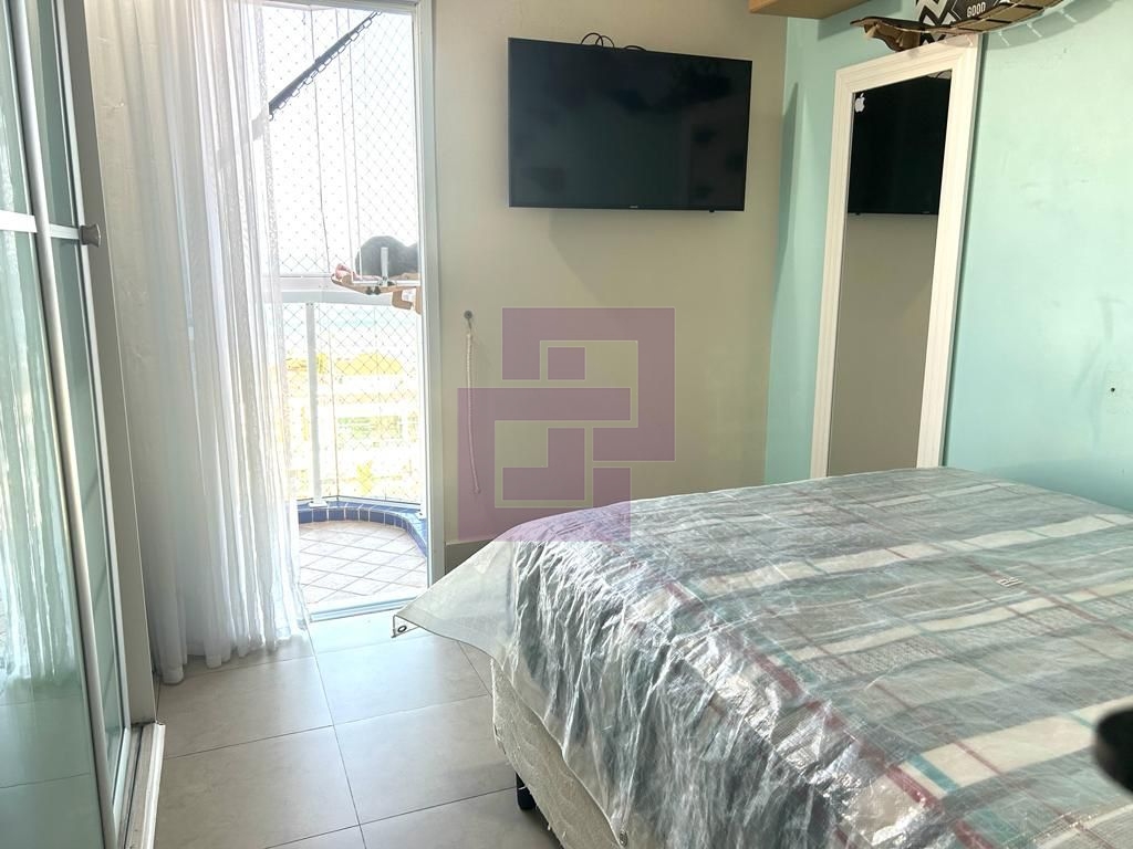 Venda de apartamentos / padrão na cidade de guarujá