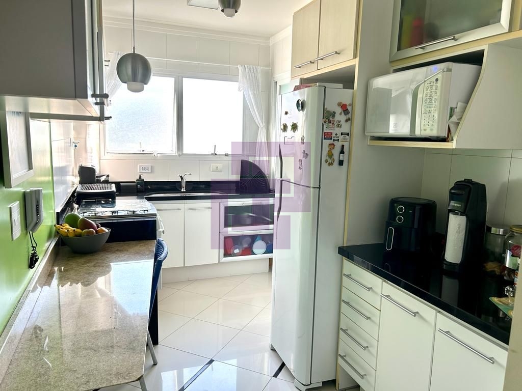 Venda de apartamentos / padrão na cidade de guarujá