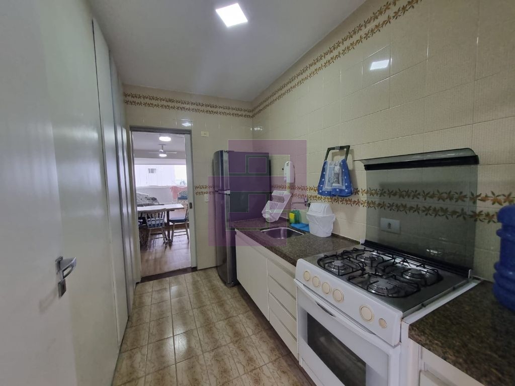 Venda de Apartamentos / Padrão na cidade de Guarujá