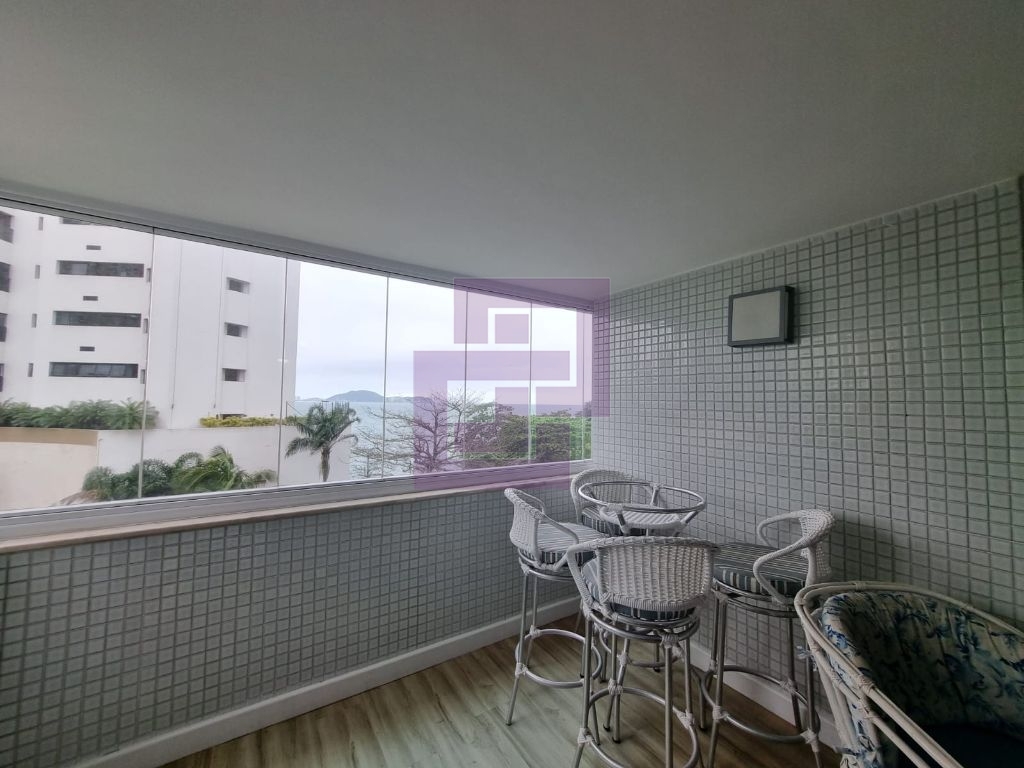 Venda de Apartamentos / Padrão na cidade de Guarujá