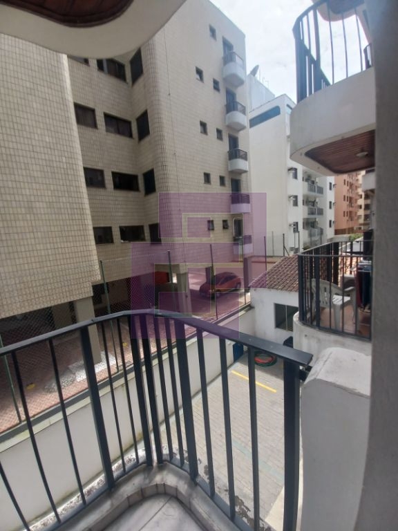 Venda de Apartamentos / Padrão na cidade de Guarujá
