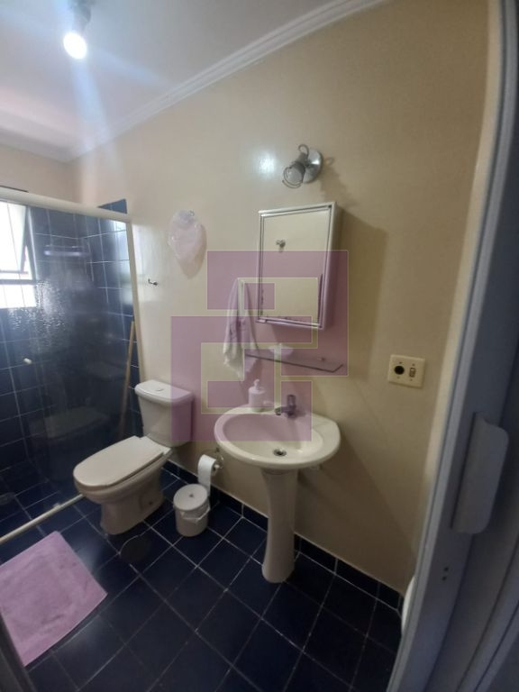 Venda de Apartamentos / Padrão na cidade de Guarujá