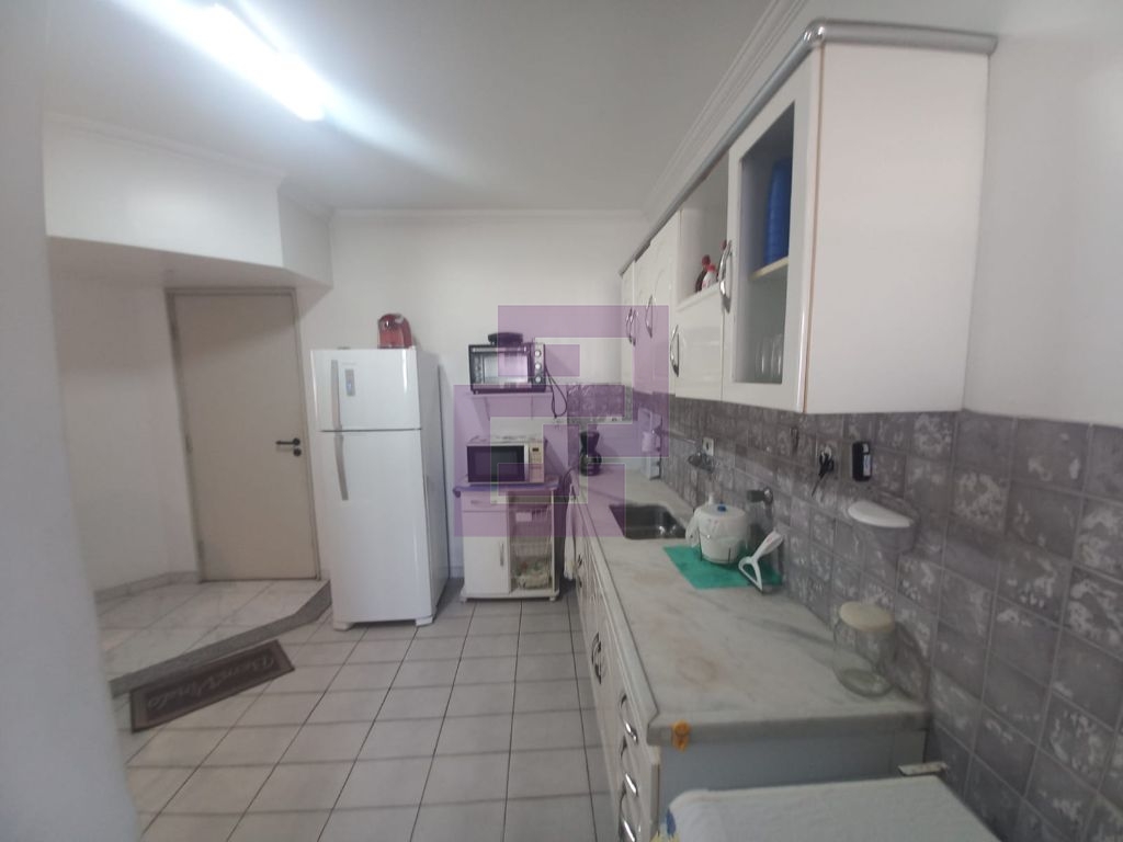 Venda de Apartamentos / Padrão na cidade de Guarujá