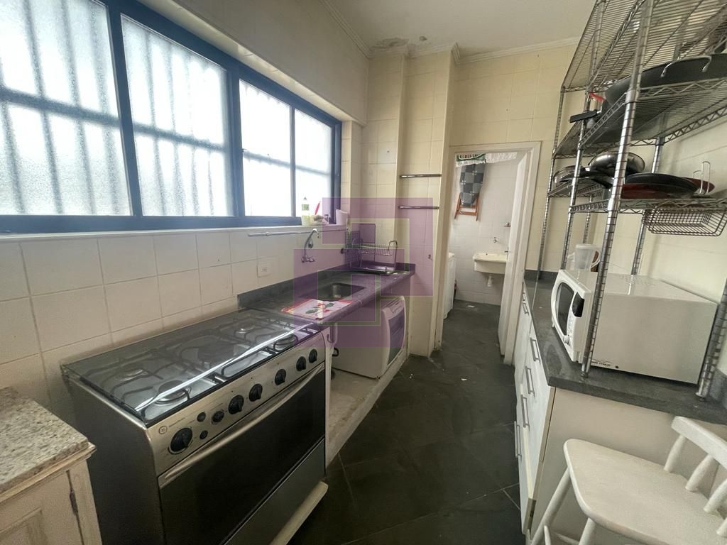 Venda de Apartamentos / Padrão na cidade de Guarujá