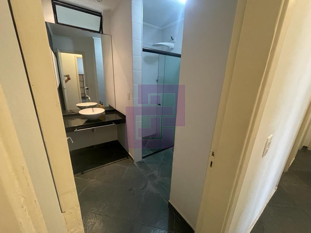 Venda de Apartamentos / Padrão na cidade de Guarujá