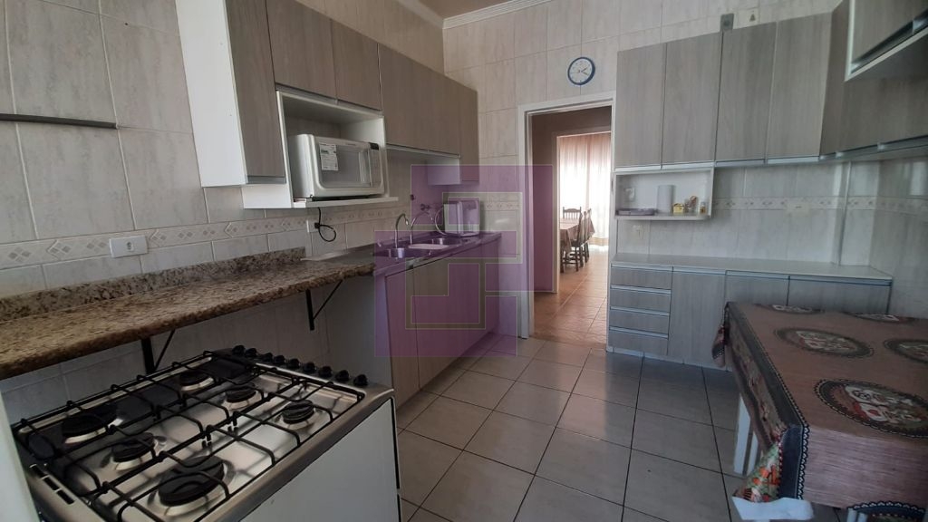 Pé na areia. OPORTUNIDADE!!!!! apto com 129 m2. Reformado. Area de lazer. Pronto para morar.