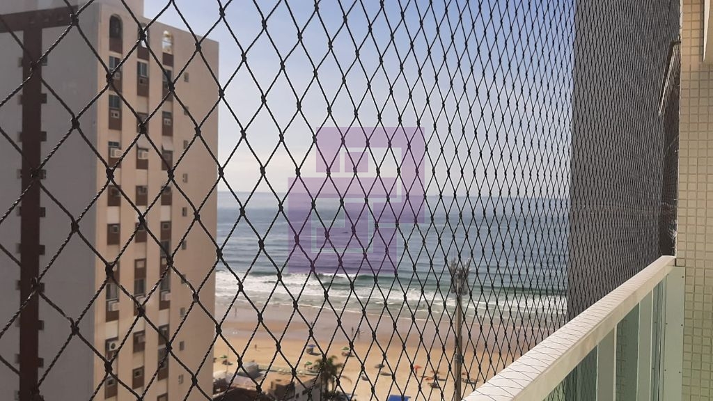 Pé na areia. OPORTUNIDADE!!!!! apto com 129 m2. Reformado. Area de lazer. Pronto para morar.
