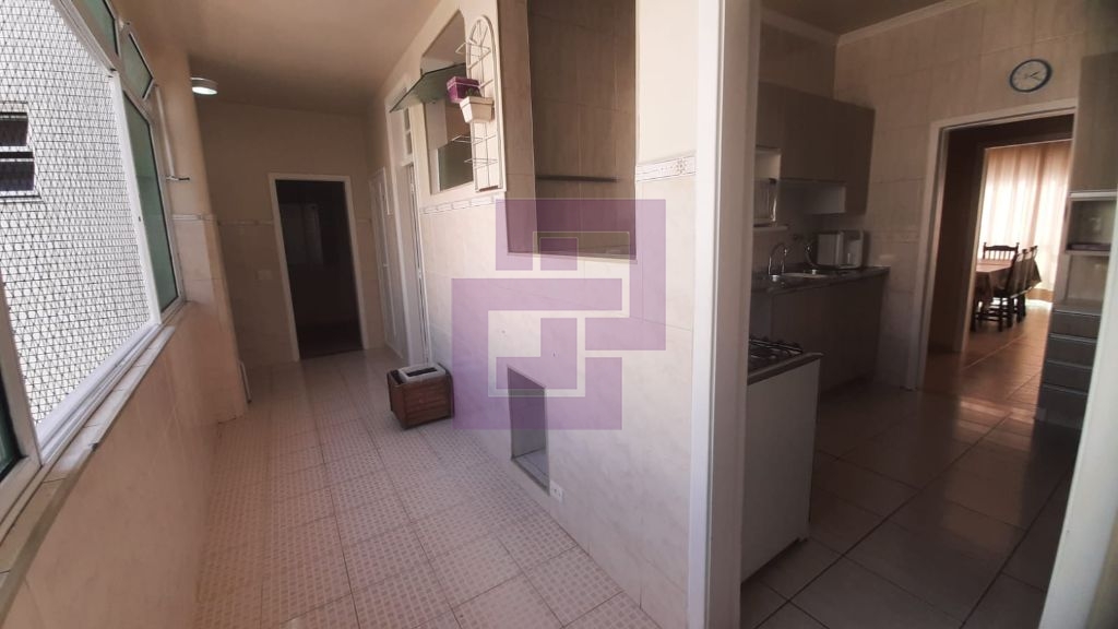 Pé na areia. OPORTUNIDADE!!!!! apto com 129 m2. Reformado. Area de lazer. Pronto para morar.