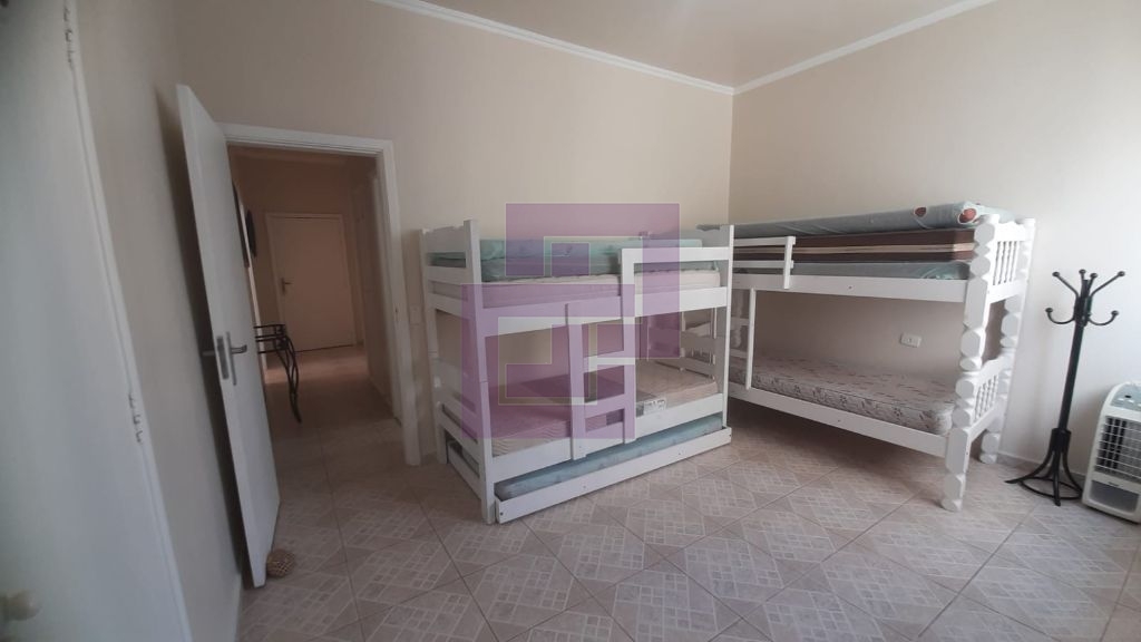 Pé na areia. OPORTUNIDADE!!!!! apto com 129 m2. Reformado. Area de lazer. Pronto para morar.